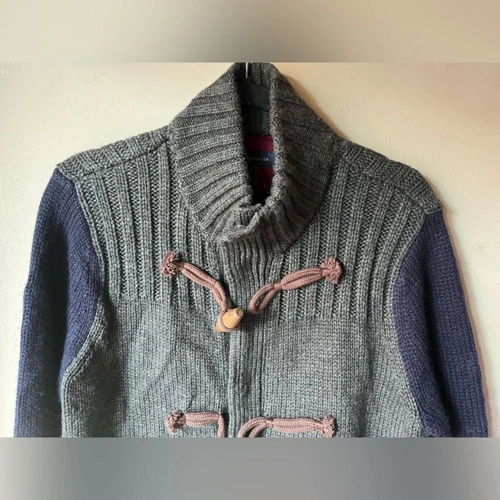 💚 Tommy‎ Hilfiger Cardigan Sweater with wood button size Small